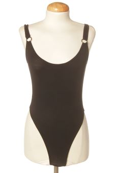 Body 36 PRETTYLITTLETHING