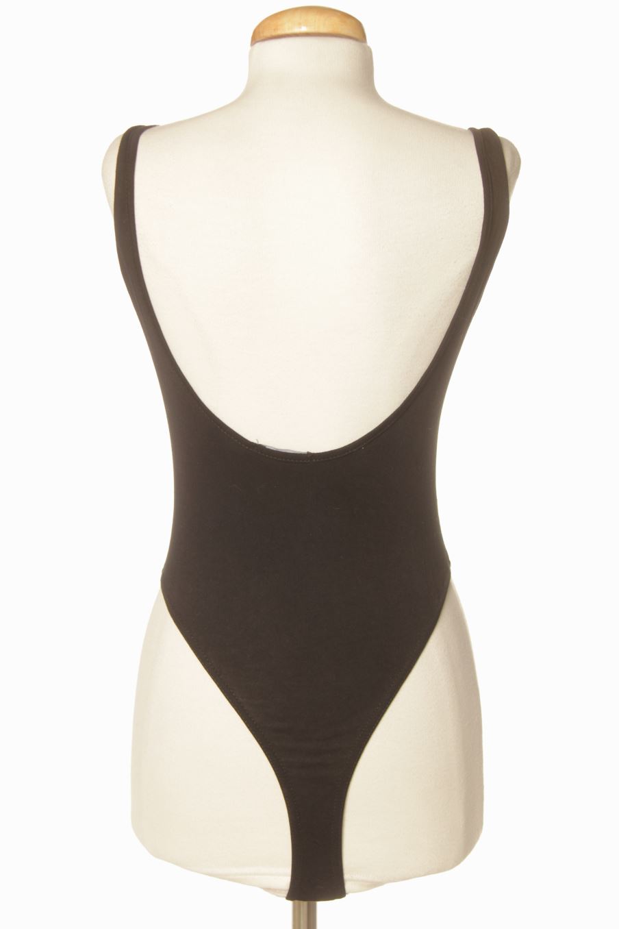 Body de PRETTYLITTLETHING de la talla 36, de color nero