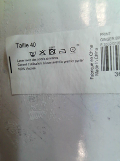 Jupe Monoprix de la taille 40, de couleur fleurs