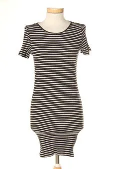 Robe de jour S Stradivarius, photo 1 sur 2