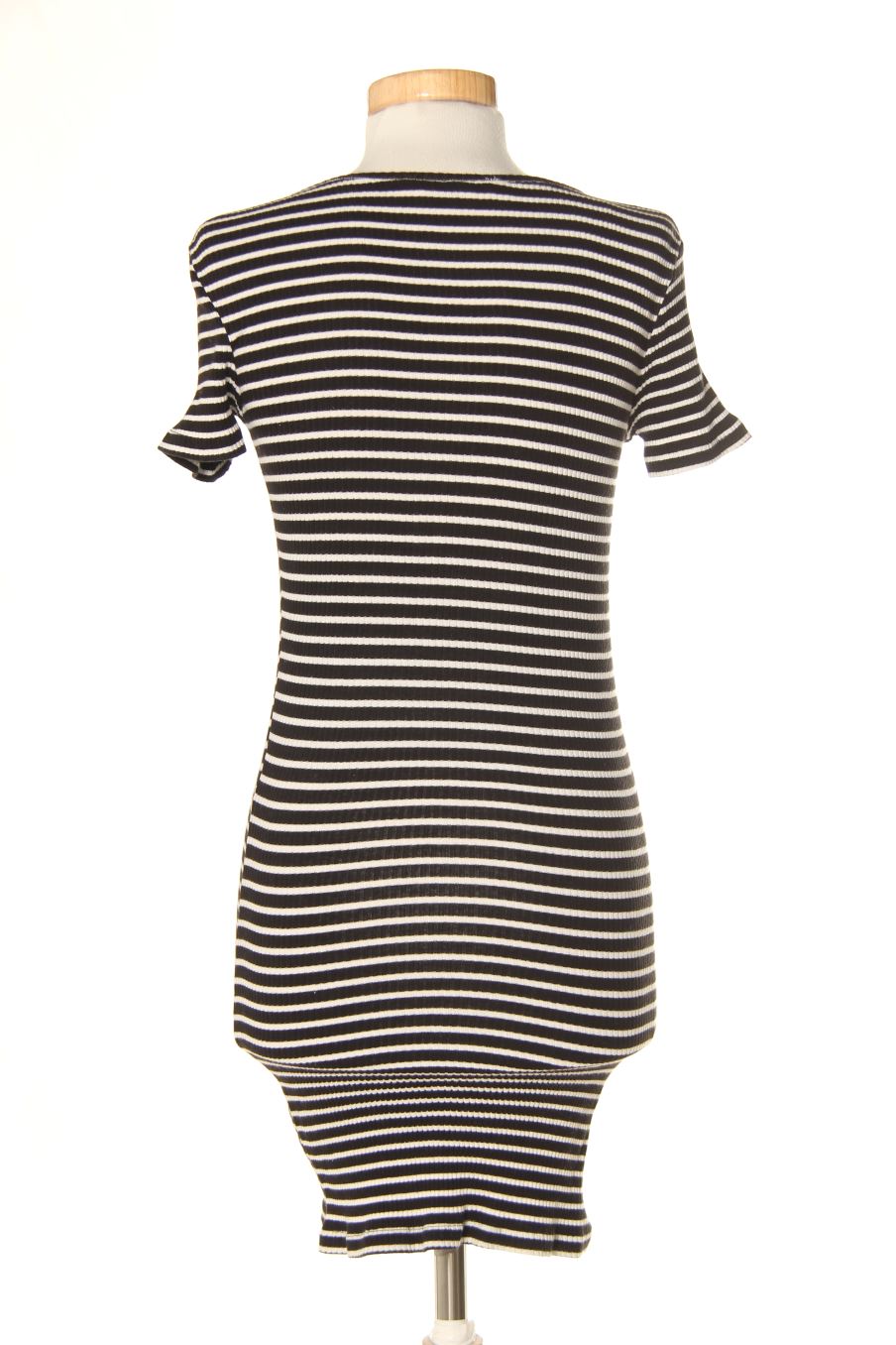 Vestido casual de Stradivarius de la talla S, de color rayas