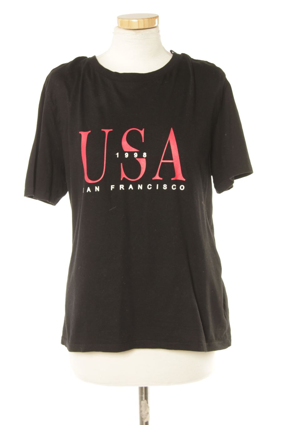 T-shirt H&M de la taille L, de couleur noir