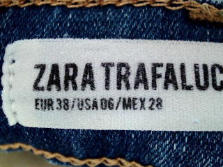Jeans trf (ZARA) de la taille 38, de couleur bleu de denim