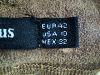 Pantalon Stradivarius de la taille 42, de couleur marron de denim