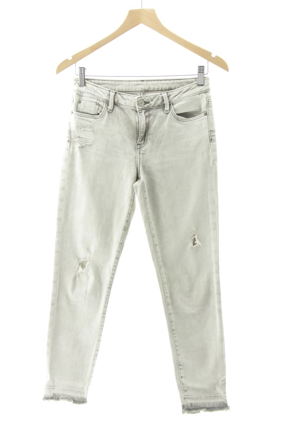 Vaquero de Zara de la talla 34, de color gris de ropa vaquera