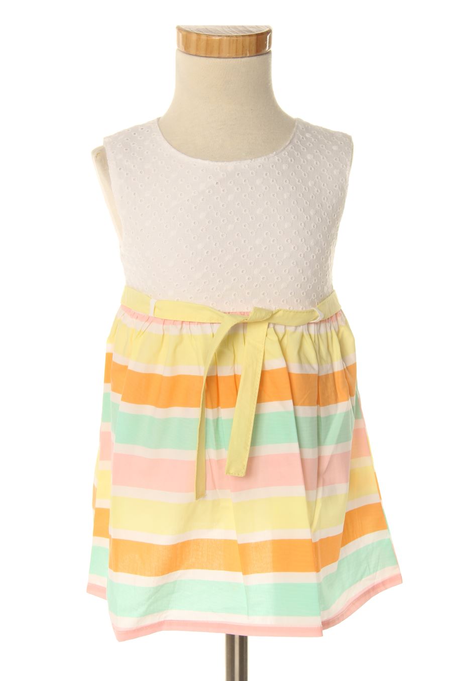 Robe babybol de la taille 2 ans avec une étiquette