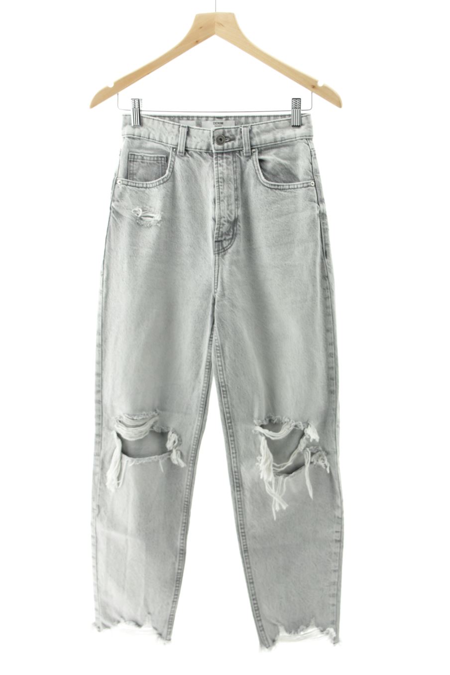 Jeans Bershka de la taille 36, de couleur gris de denim