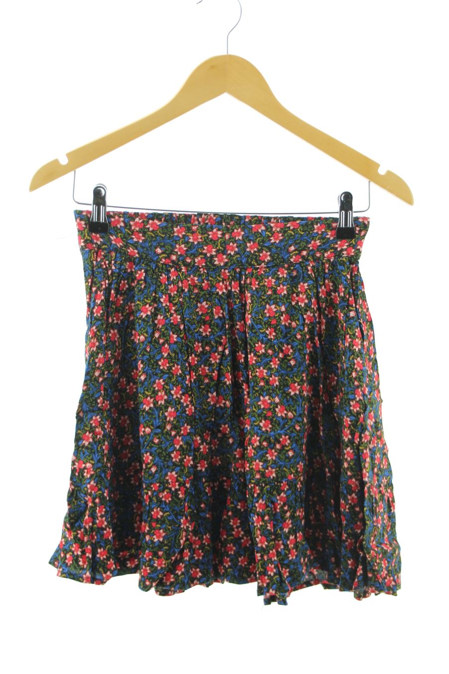 Jupe Monoprix de la taille 36, de couleur fleurs