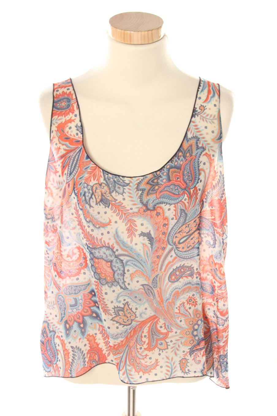 Blusa de manga corta de SUITEBLANCO de la talla M, de color flores