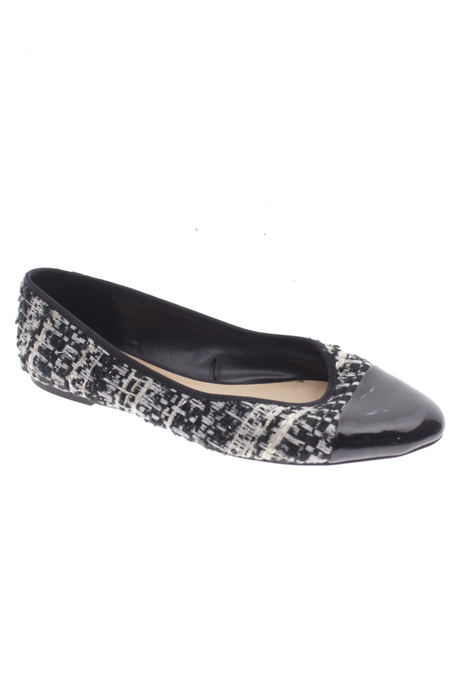 Zapatos planos de Trf (ZARA) de la talla 37, de color negro de