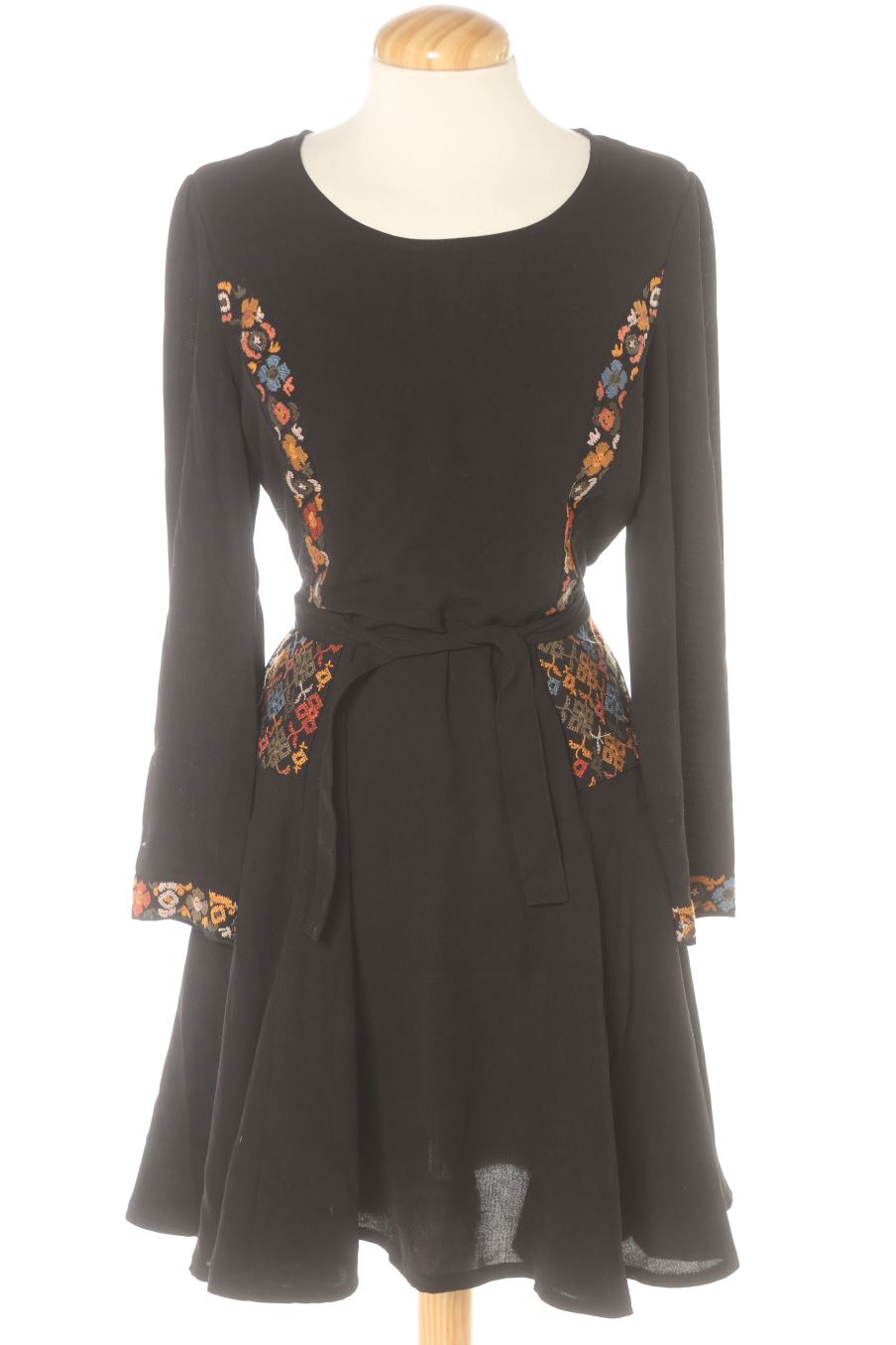 Robe casual La p'tite cachottière de la taille S, de couleur noir