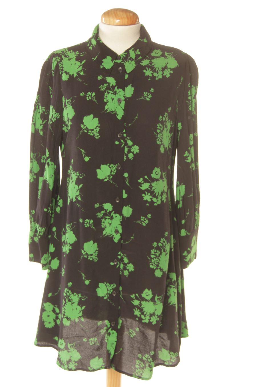 Robe casual Zara de la taille M, de couleur imprimés