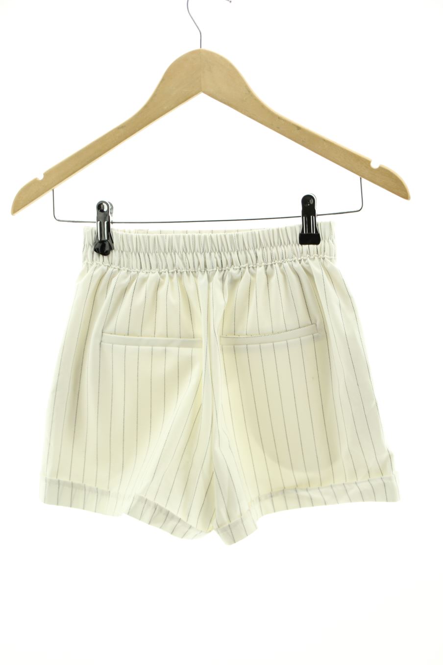 Shorts Bershka de la taille XS, de couleur rayures