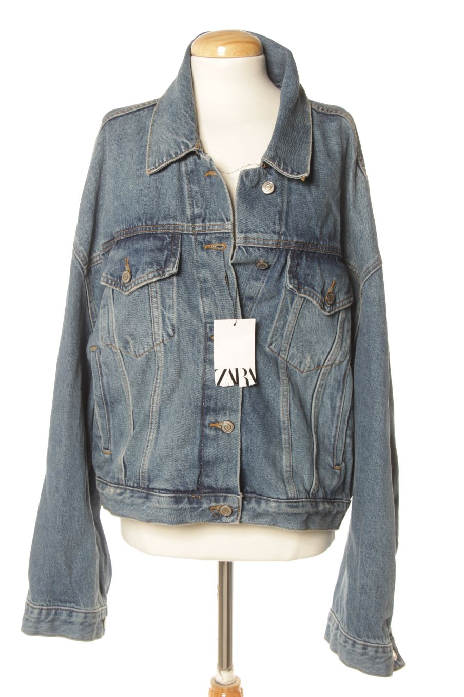 Cazadora de Zara de la talla L de color azul de ropa vaquera