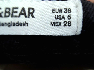 Jeans Pull & Bear de la taille 38, de couleur noir de denim