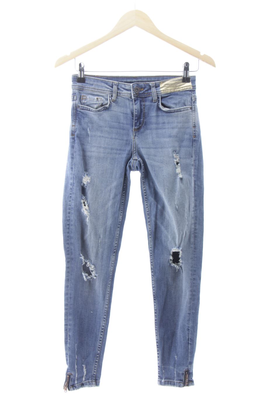Jeans Zara de la taille 34, de couleur bleu de denim