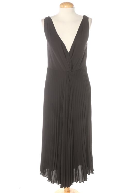 Aufwändiges Kleid