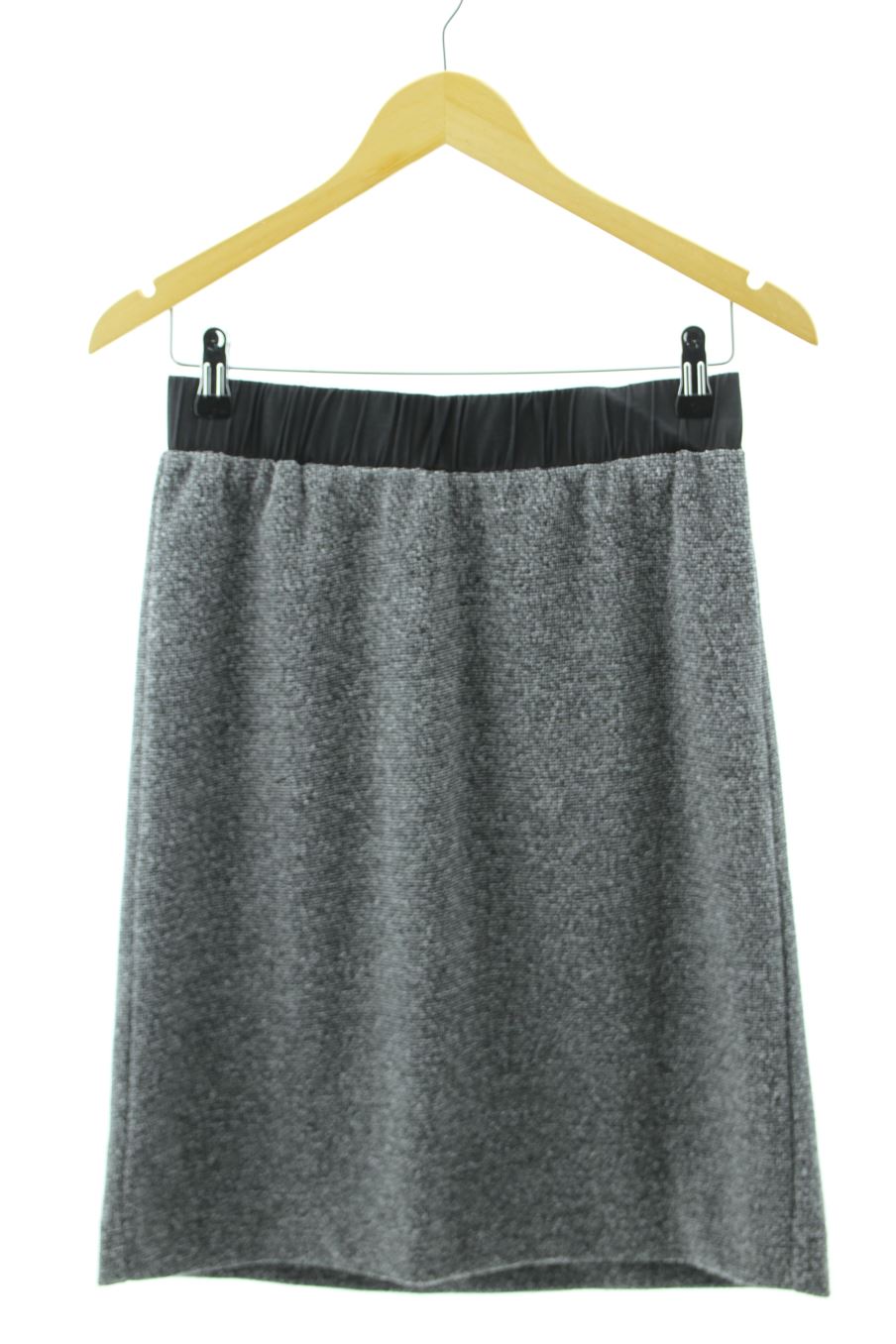 Falda de new look de la talla 36, de color gris