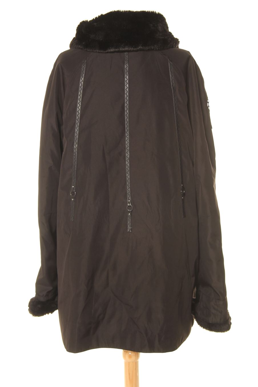 Abrigo de Punto roma de la talla 48, de color negro