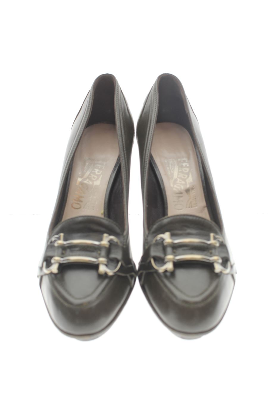 Zapatos de tacon de Salvatore Ferragamo de la talla 36, de color verde de