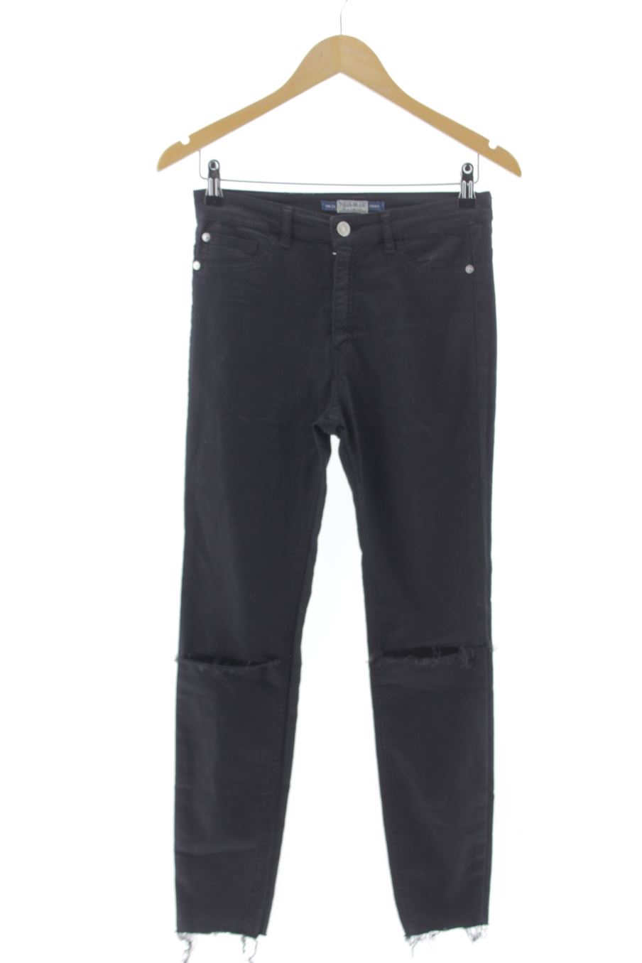 Vaquero de Pull & Bear de la talla 38, de color negro de ropa vaquera