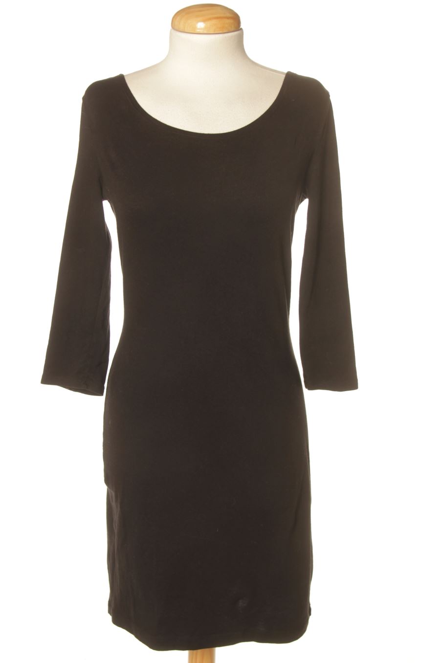 Robe casual H&M de la taille S, de couleur noir