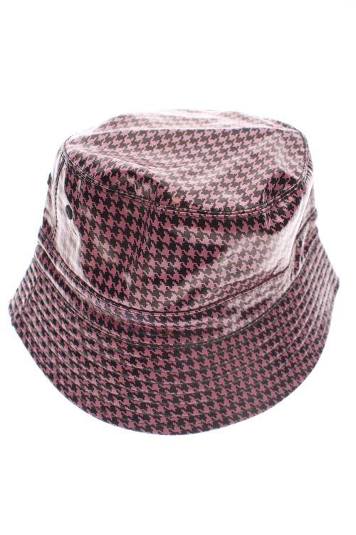 Chapeaux