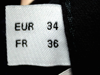 Jeans C&A de la taille 36, de couleur noir de denim