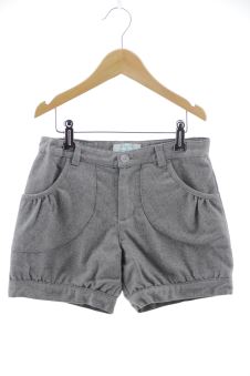 Pantalón corto 8 años El lagarto esta llorando