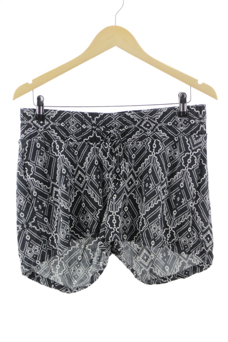 Shorts H&M Premama de la taille 40, de couleur noir de femmes enceintes