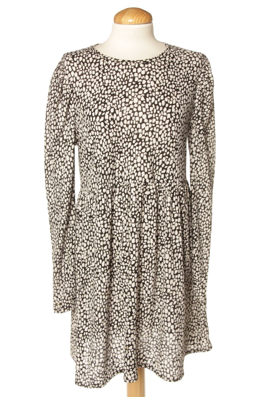 Vestido casual de Zara de la talla S, de color estampado