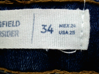 Jeans Springfield de la taille 34, de couleur bleu de denim