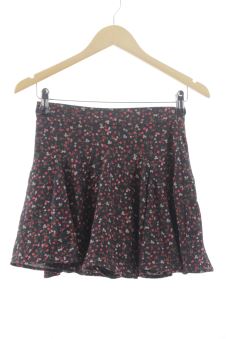 Shorts XS Zara, photo 1 sur 2