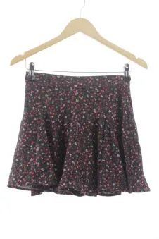 Shorts XS Zara, photo 1 sur 2