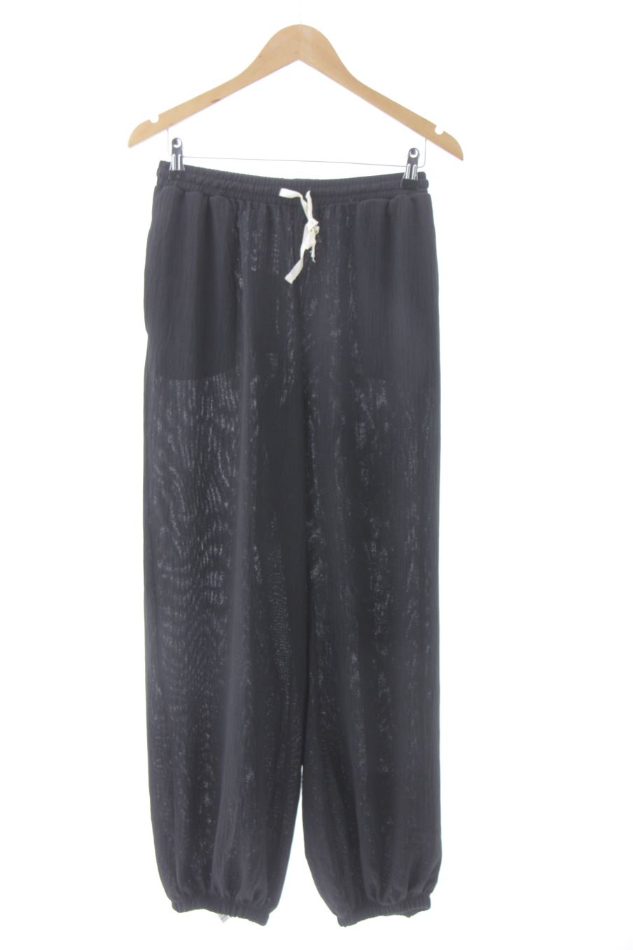 Pantalon Zara de la taille S, de couleur noir