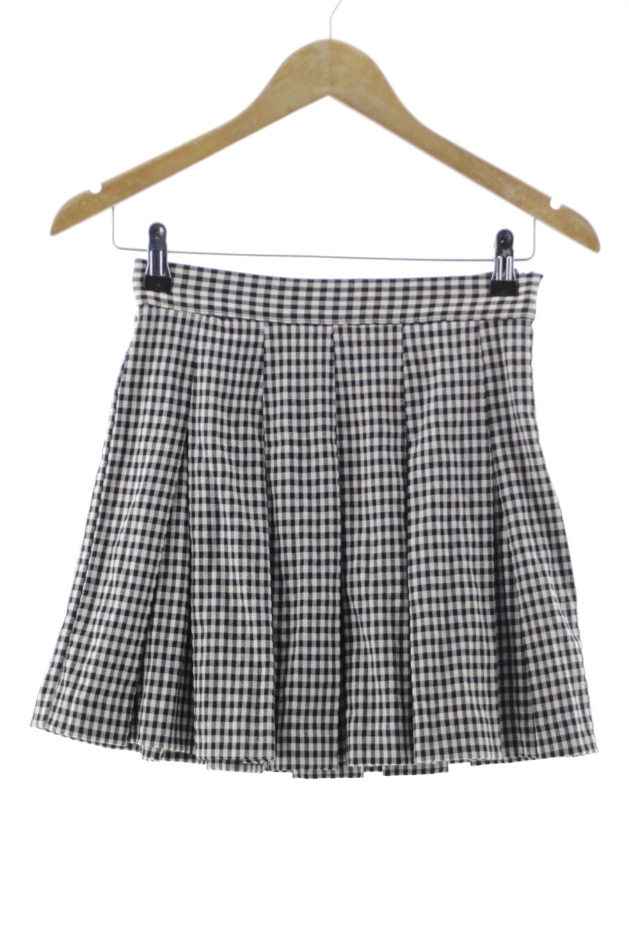 Falda de Pull & Bear de la talla S, de color cuadros