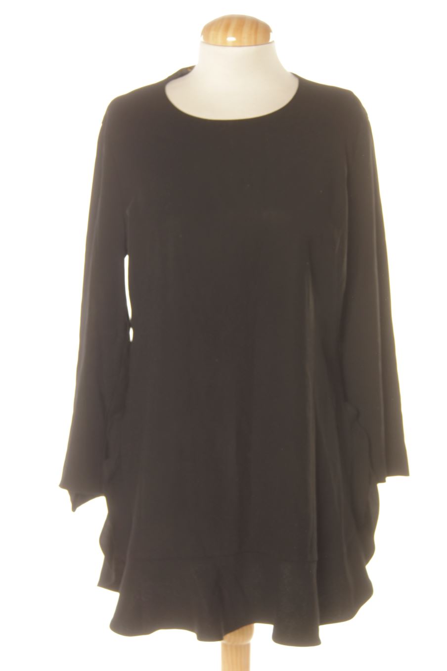 Robe casual Escada de la taille 36, de couleur noir
