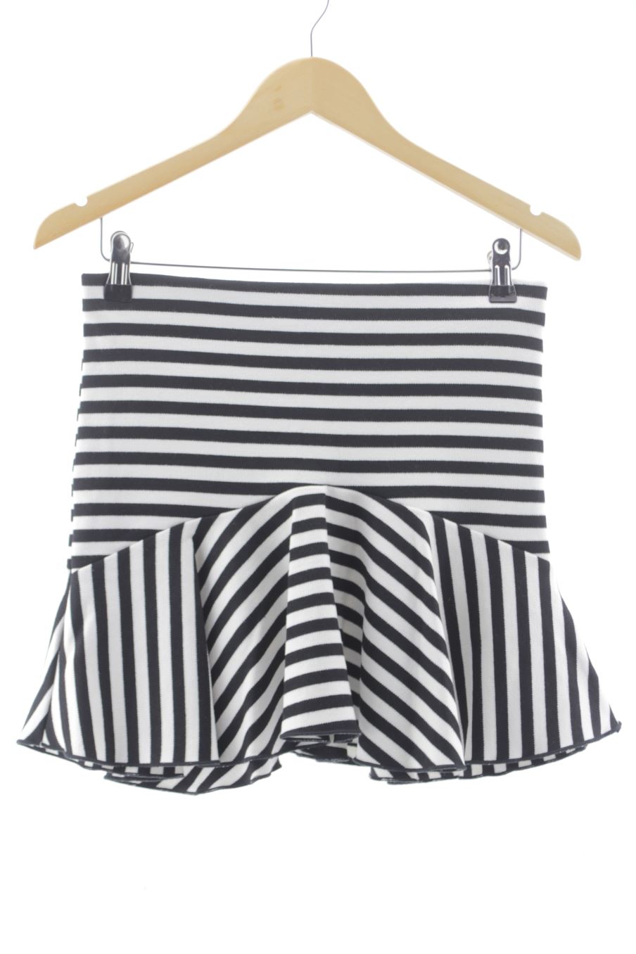 Jupe Zara de la taille M, de couleur rayures