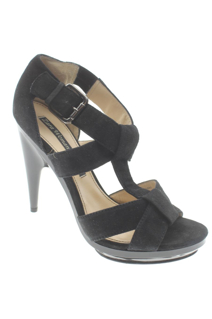 Sandalias tacon de Zara de la talla 38, de color negro de