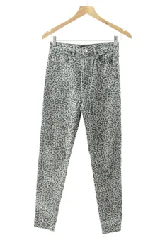 Jeans 36 Stradivarius, photo 1 sur 2