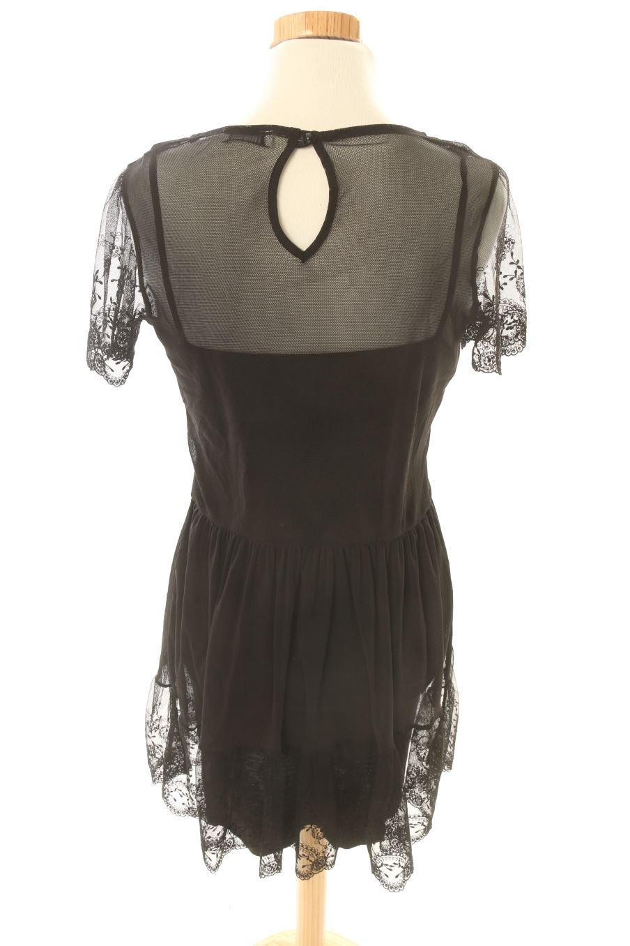 Robe casual Pull & Bear de la taille M, de couleur noir