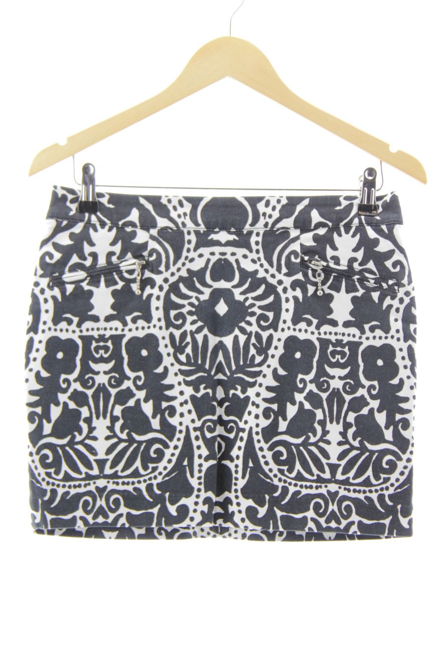 Falda de H&M de la talla 38, de color negro