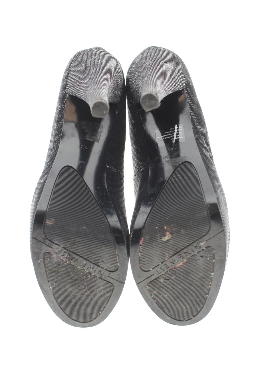 Sandalias tacon de Nine West de la talla 39, de color negro de