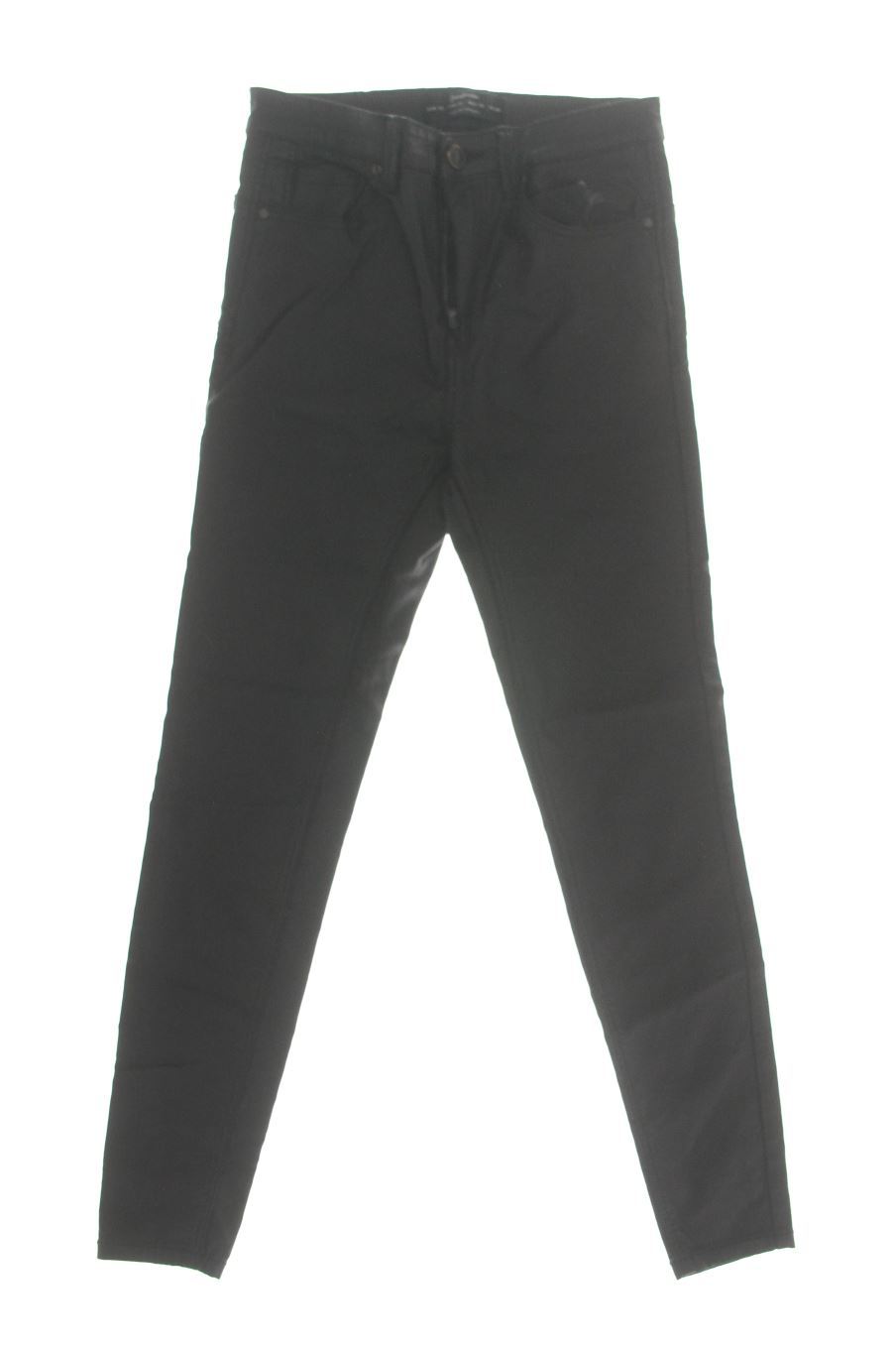 Vaquero de Stradivarius de la talla 36, de color negro de ropa vaquera