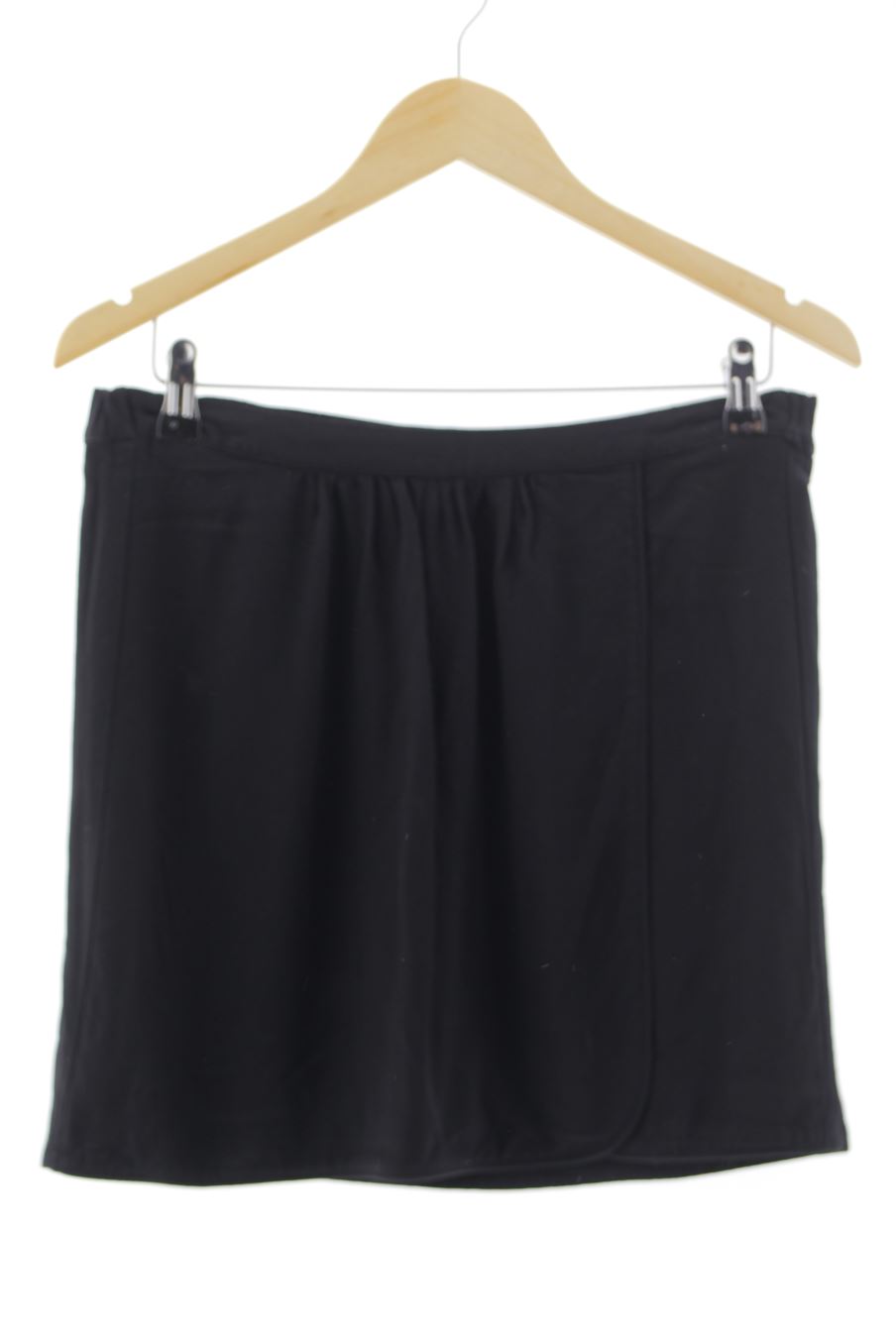 Jupe EseOese de la taille S, de couleur noir