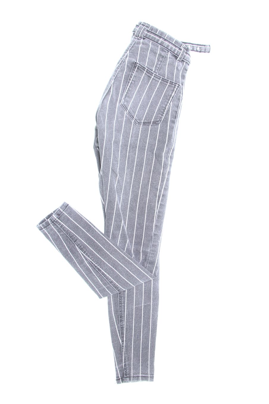 Jeans Bershka de la taille 32, de couleur rayures de denim