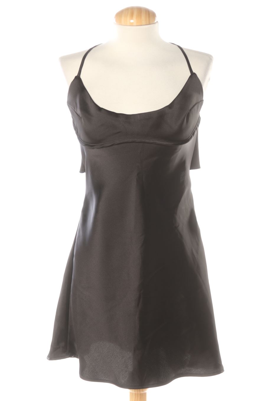 Robe casual Zara de la taille M, de couleur noir
