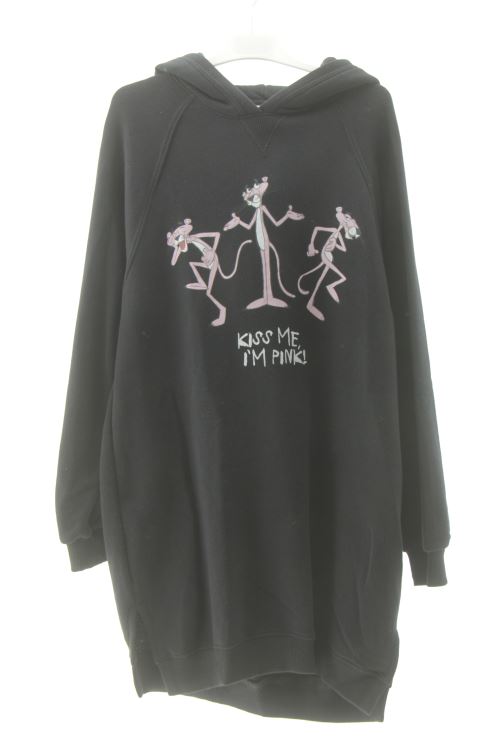 Aufwändiges Kleid