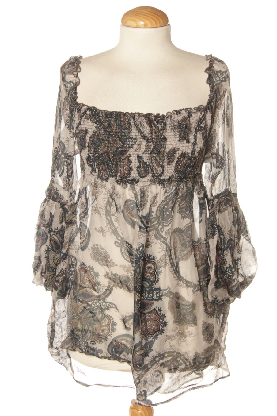 Blusa de manga larga de Zara de la talla M, de color estampado de seda