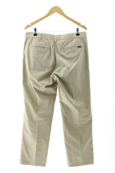 Pantalons 44 Forecast